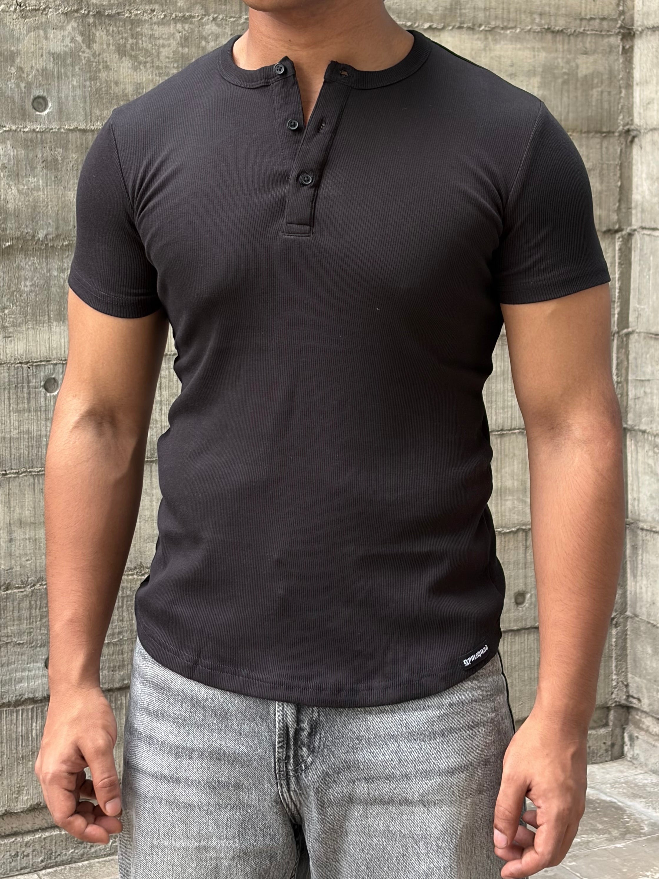 Henley - Black