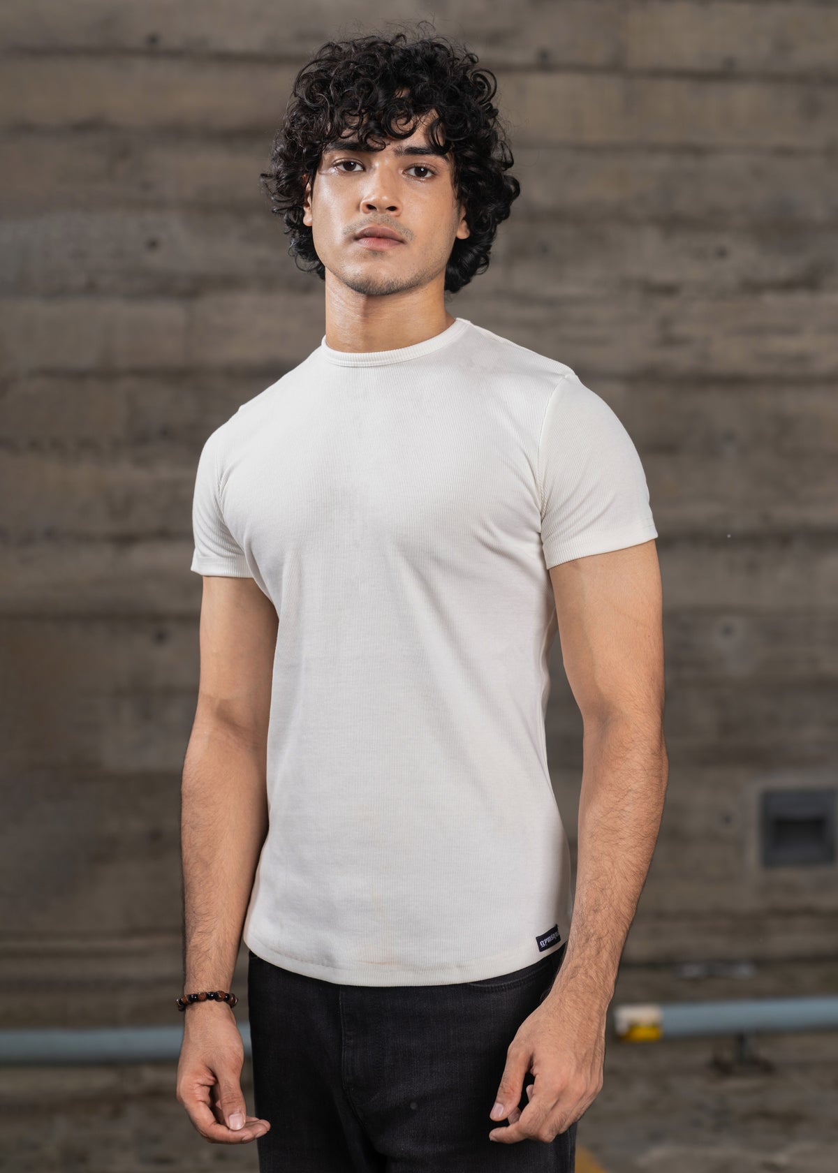 Muscle Fit Ribbed(White)