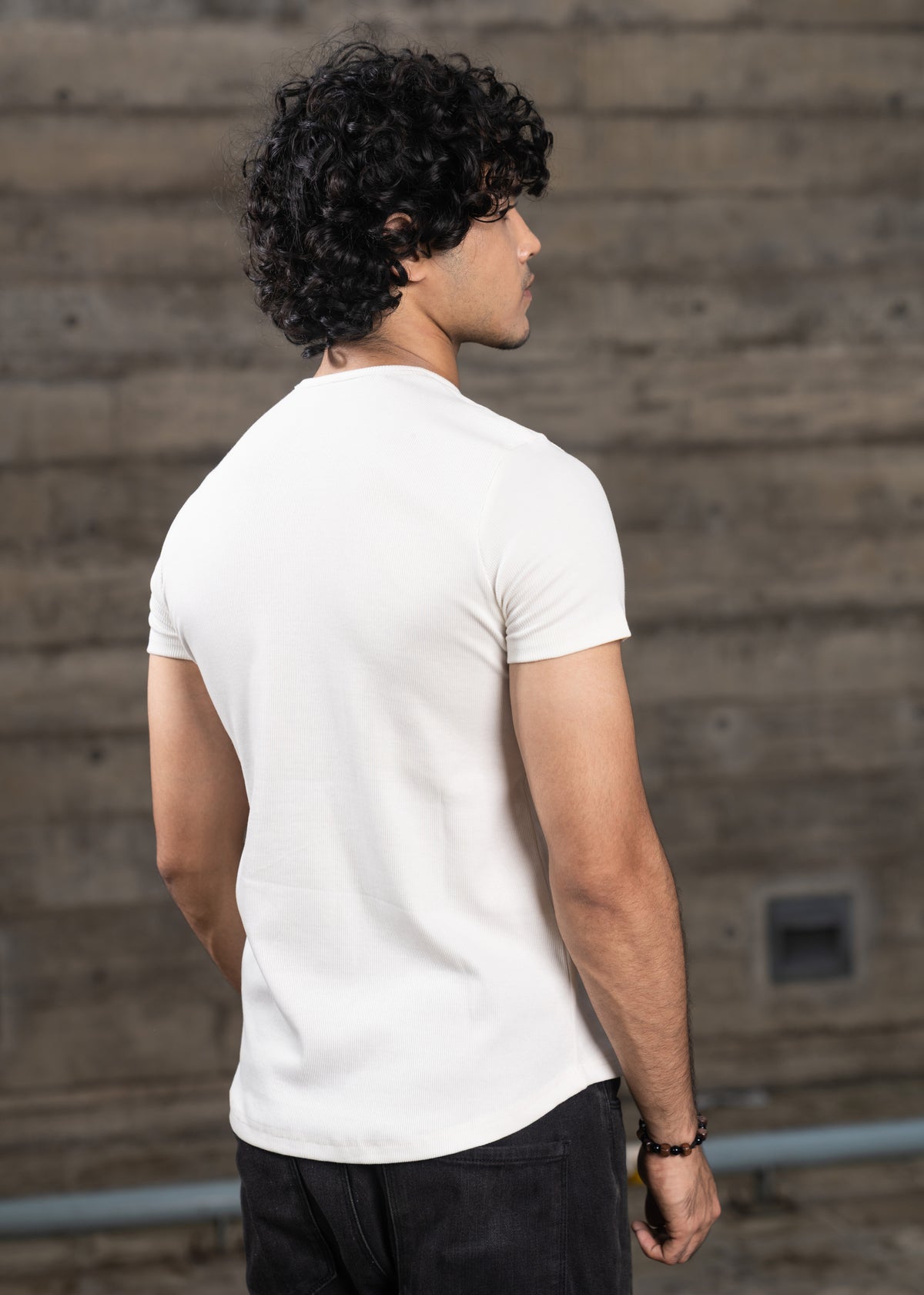 Muscle Fit Ribbed(White)